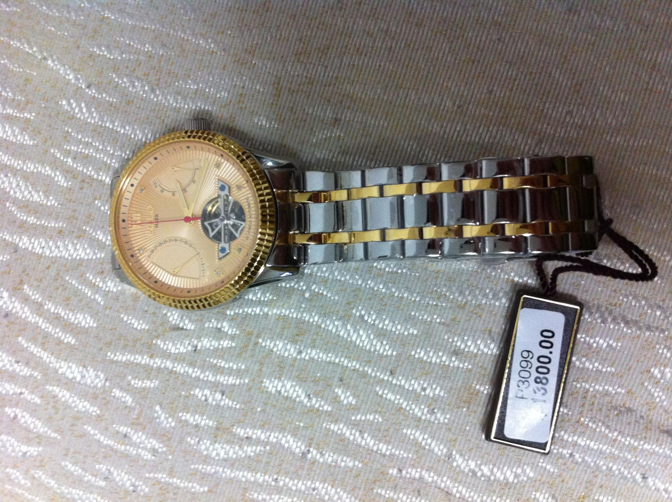 polomark飞返能量真钻机械腕表金色