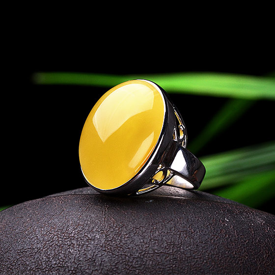 卓凡珠宝银镶男款蜜蜡戒指