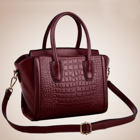 伊贝心语莱茵香榭女包 酒红色所有评论