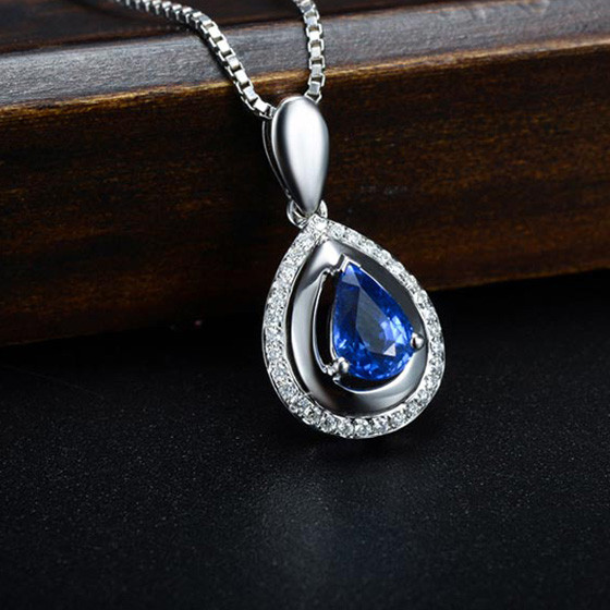 伊卡珠宝蓝宝石18k金镶嵌钻石水滴型吊坠