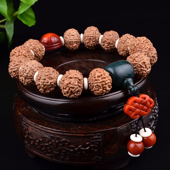 宝腾钰坊南红玛瑙八瓣飞碟金刚菩提子时尚文玩手串五