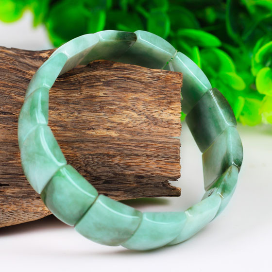 君玉楼飘花翡翠手排