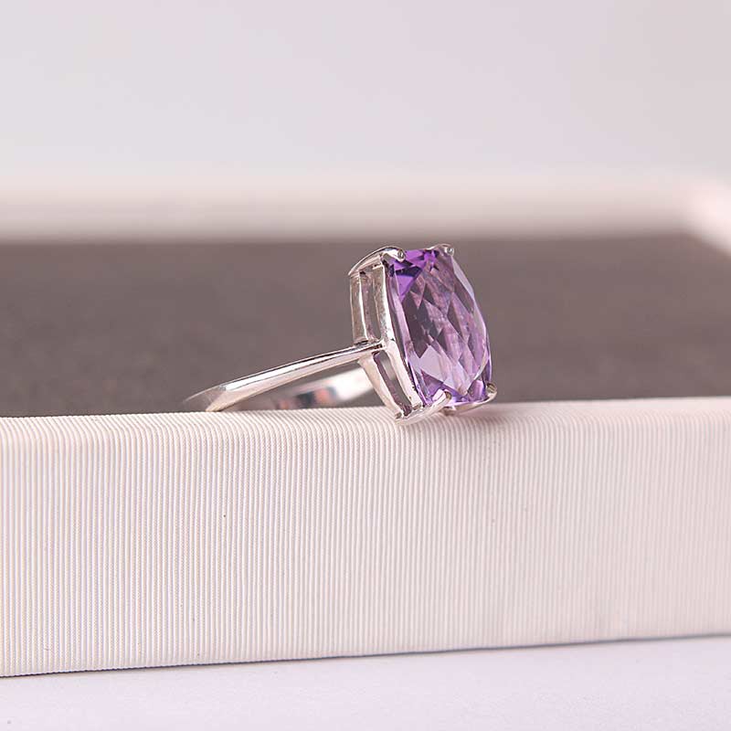 卓凡时尚紫水晶戒指