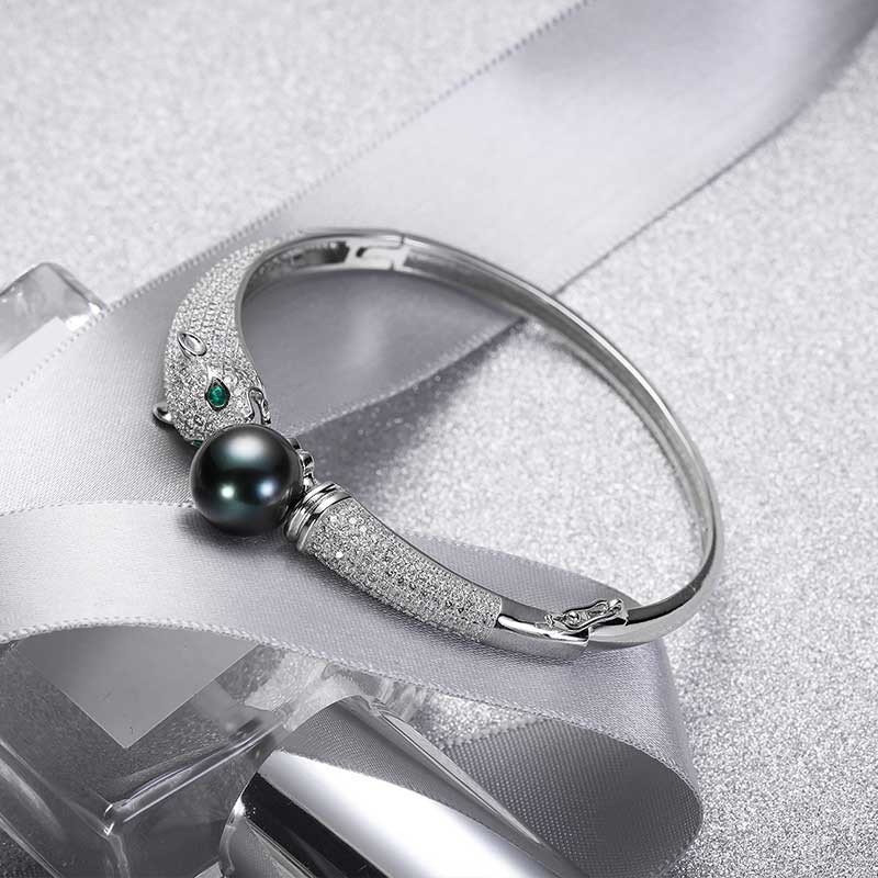 安妮猎豹款黑珍珠手镯