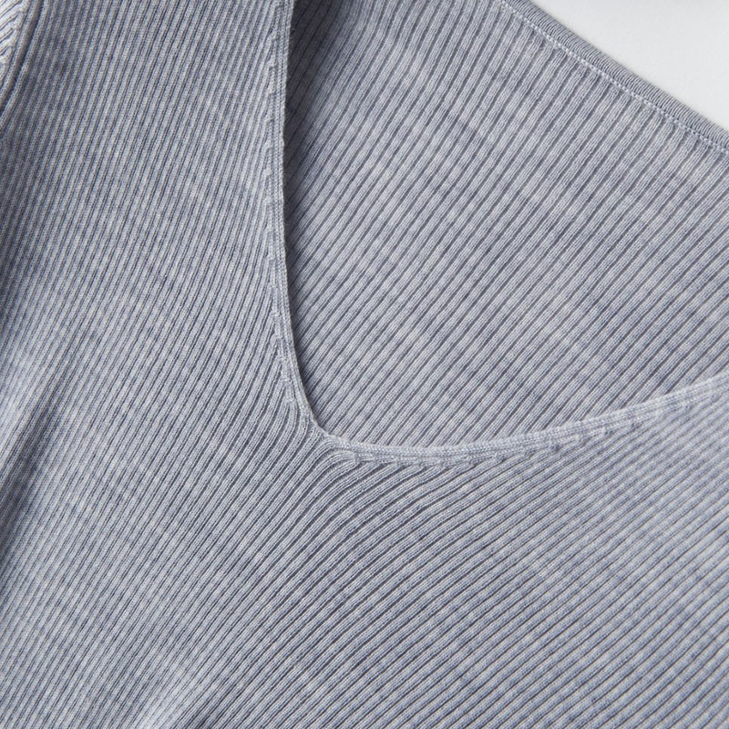 墨枝 纯色V领长袖羊毛衫(三色可选，M90073021)·浅灰色