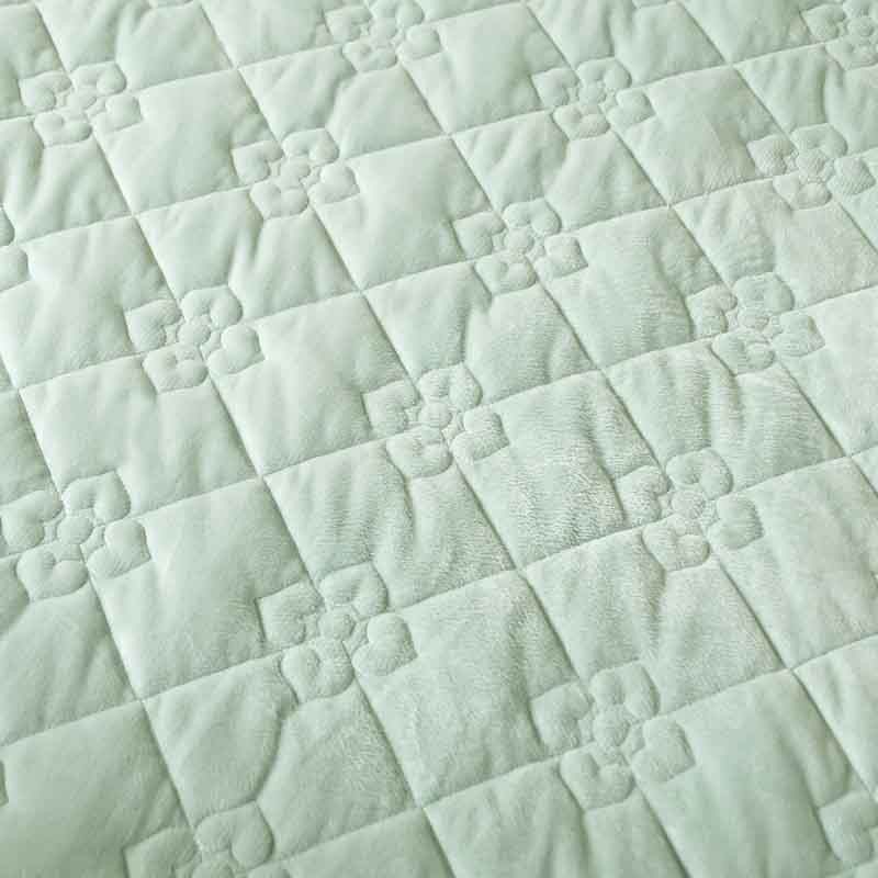一梦 水晶绒欧式床盖 250*250cm 送一对枕套·心心相印-抹茶绿