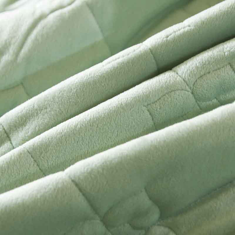 一梦 水晶绒欧式床盖 250*250cm 送一对枕套·心心相印-抹茶绿