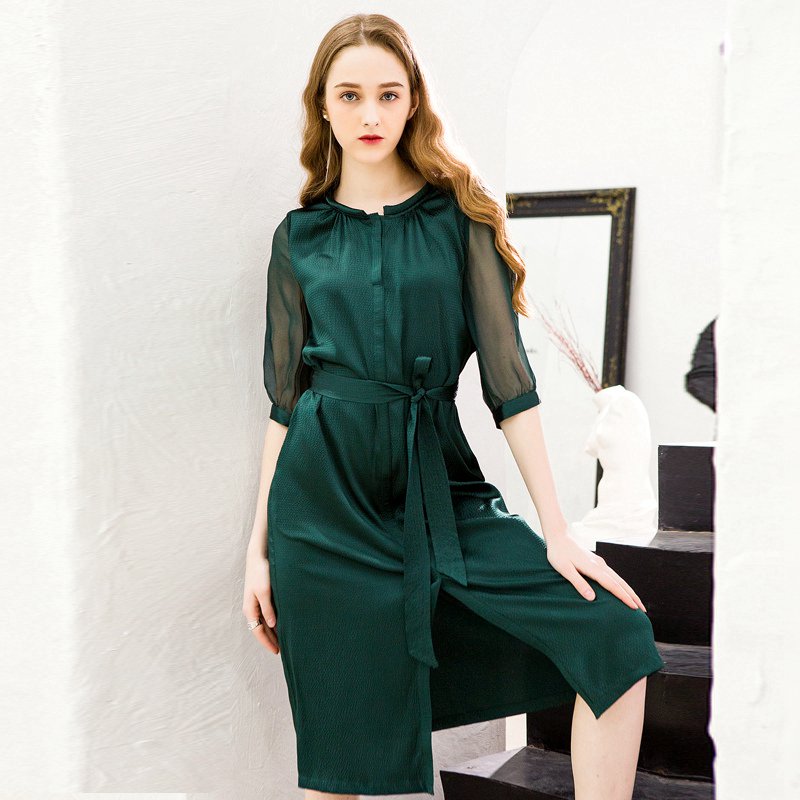 首页 服饰 女装 裙子 今升 简约圆领五分袖重磅真丝连衣裙·墨绿色